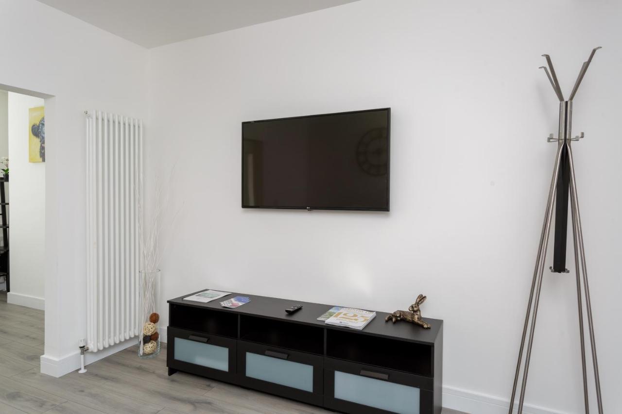 Harold House - Modern Open Plan 4 Bedroom, 3 Bathroom House In Central Southsea, Portsmouth Bagian luar foto
