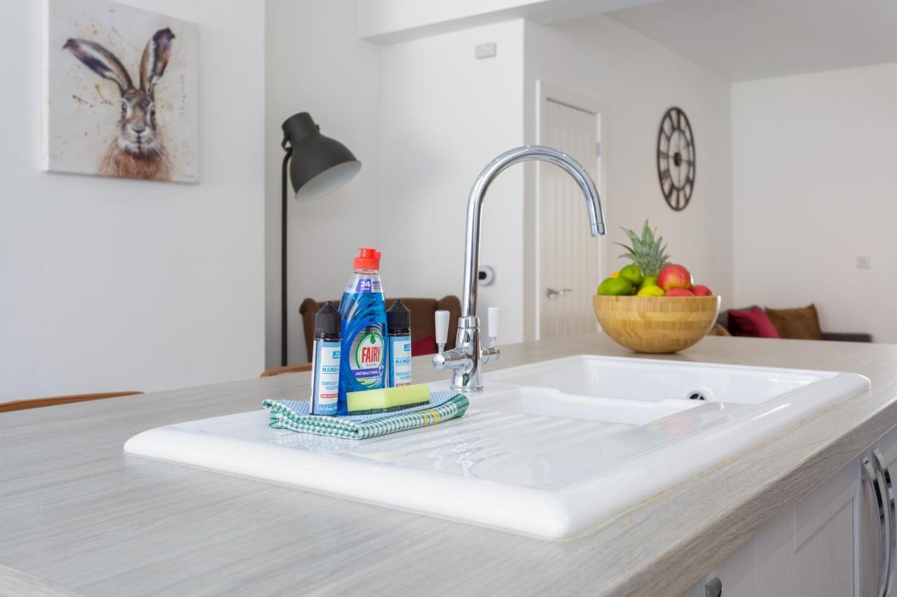 Harold House - Modern Open Plan 4 Bedroom, 3 Bathroom House In Central Southsea, Portsmouth Bagian luar foto
