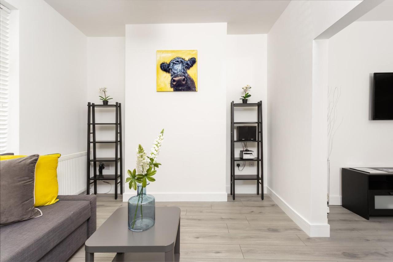 Harold House - Modern Open Plan 4 Bedroom, 3 Bathroom House In Central Southsea, Portsmouth Bagian luar foto