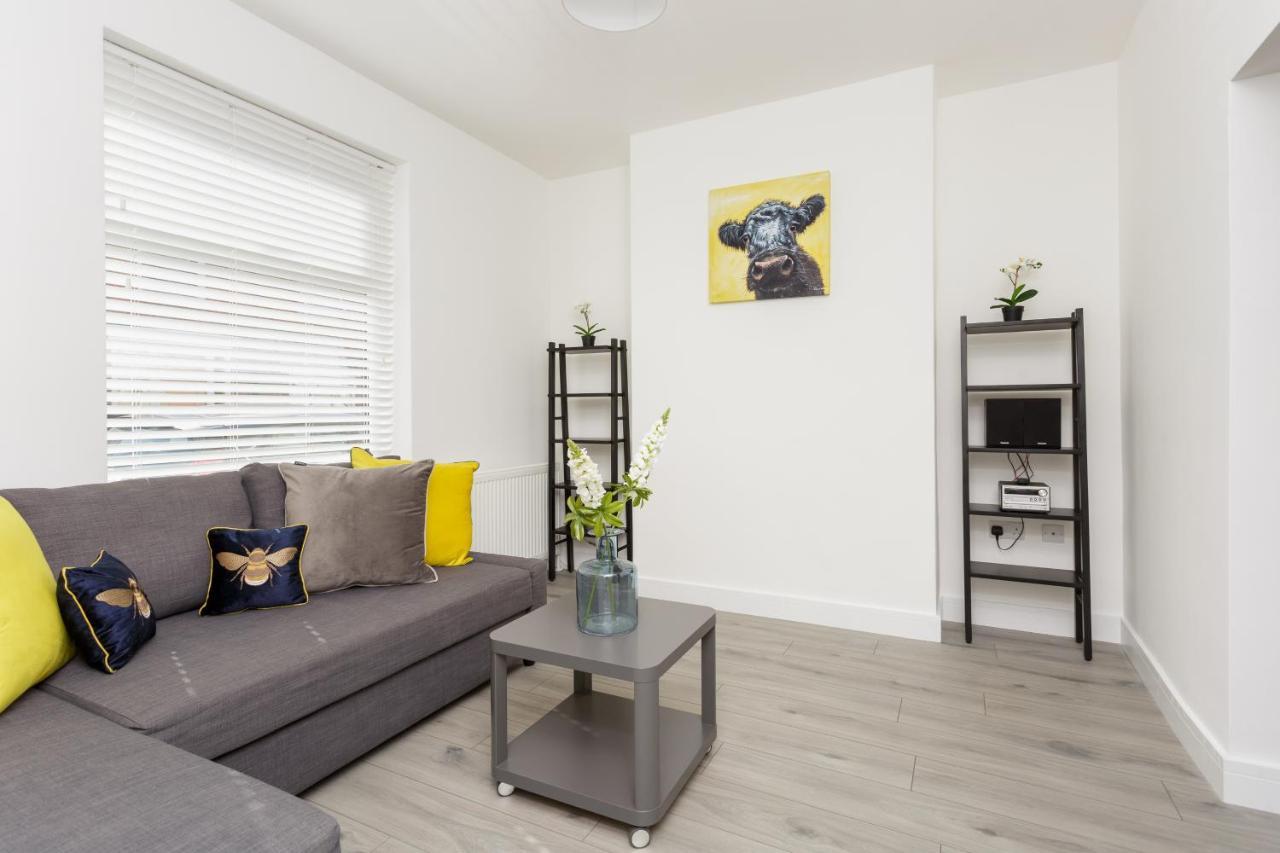 Harold House - Modern Open Plan 4 Bedroom, 3 Bathroom House In Central Southsea, Portsmouth Bagian luar foto