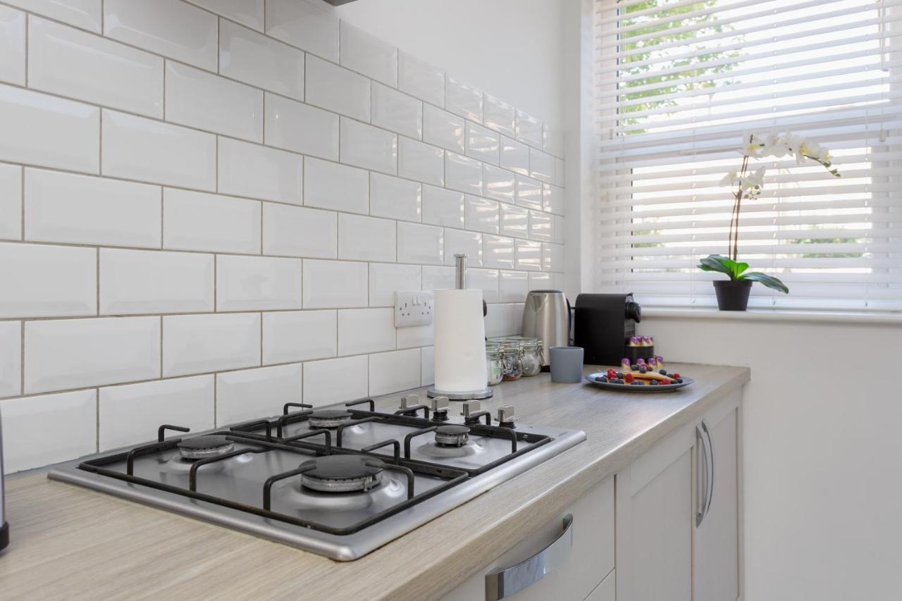Harold House - Modern Open Plan 4 Bedroom, 3 Bathroom House In Central Southsea, Portsmouth Bagian luar foto