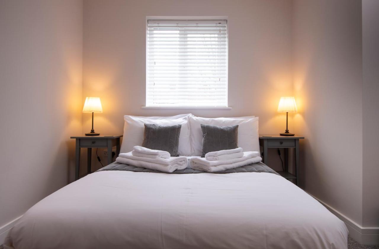 Harold House - Modern Open Plan 4 Bedroom, 3 Bathroom House In Central Southsea, Portsmouth Bagian luar foto