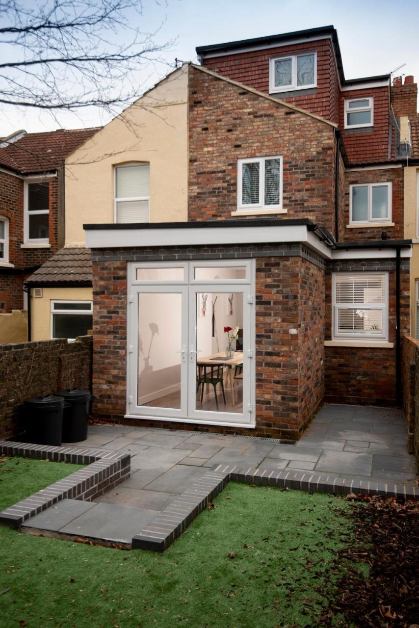 Harold House - Modern Open Plan 4 Bedroom, 3 Bathroom House In Central Southsea, Portsmouth Bagian luar foto