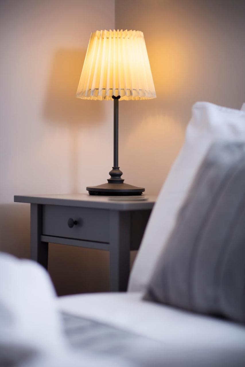 Harold House - Modern Open Plan 4 Bedroom, 3 Bathroom House In Central Southsea, Portsmouth Bagian luar foto